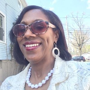 Meet your Posher, Marilyn